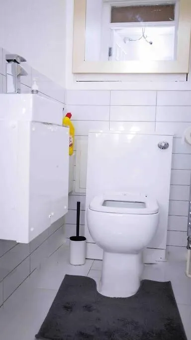 Two Bedroom Apartment Unit London United Kingdom