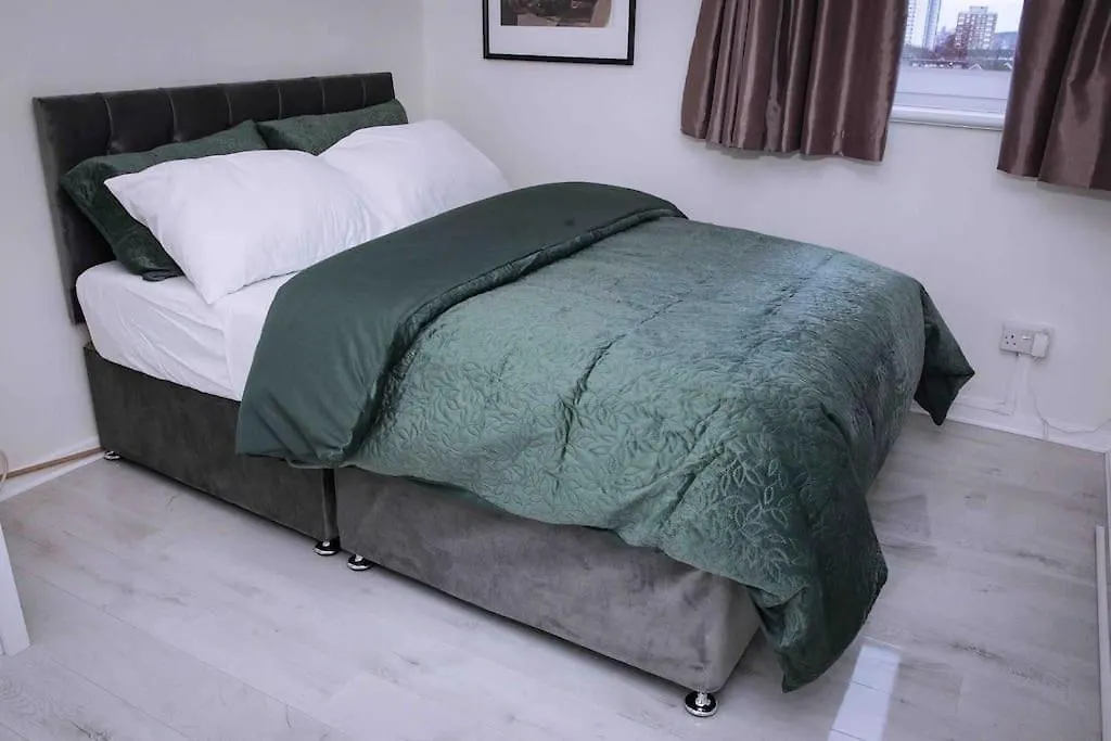 Two Bedroom Apartment Unit London