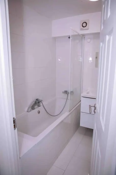 Two Bedroom Apartment Unit London