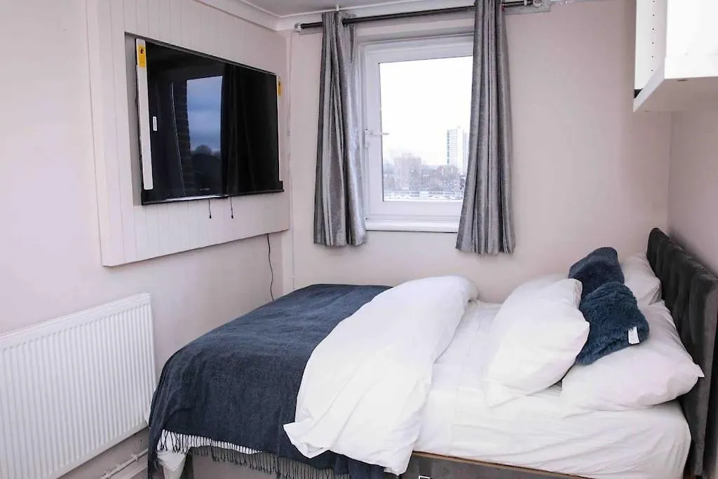 Two Bedroom Apartment Unit London